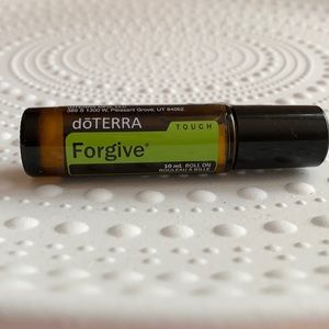 DōTERRA Forgive Blend in pre-diluted Touch format.